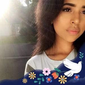 Meet your Posher, Maite